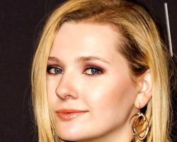 WHAT IS THE ZODIAC SIGN OF ABIGAIL BRESLIN?